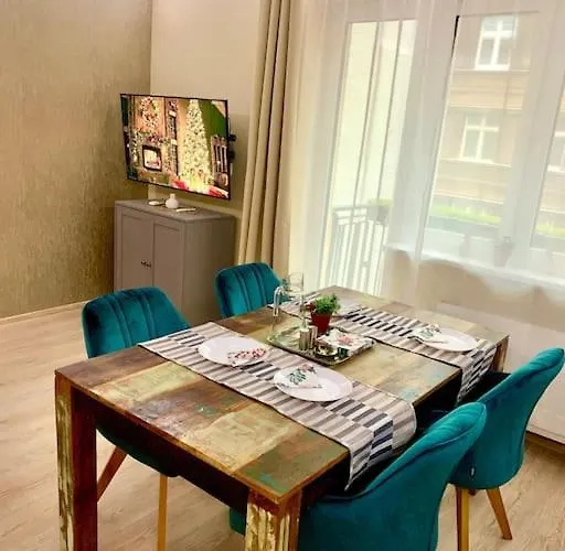 Design Jojo, Old Town, Balcony, Ac Apartment